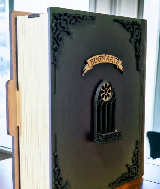 Чарівна скарбничка у вигляді книги"Гаррі Поттер" та гравіюванням на 365 днів - Фото 2 Чарівна скарбничка у вигляді книги"Гаррі Поттер" та гравіюванням на 365 днів - зображення 2