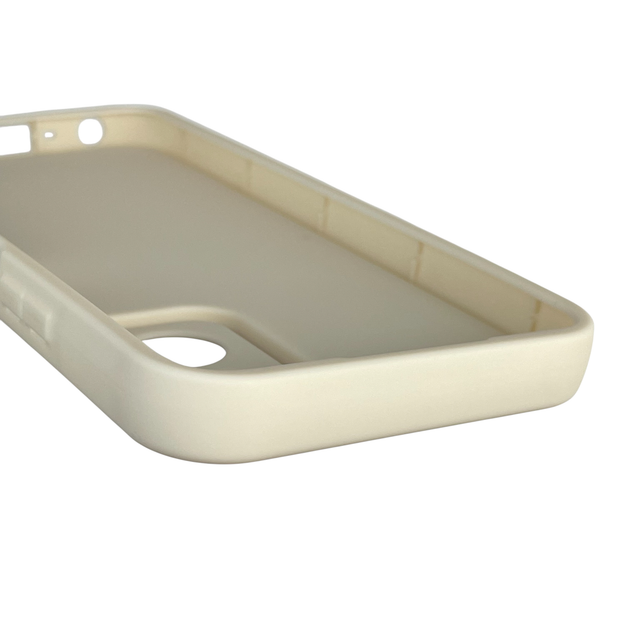 Чехол силиконовый Soft Touch для OPPO A18 4G (CPH2591) молочный (Полная защита камеры) - Фото 3 Чехол силиконовый Soft Touch для OPPO A18 4G (CPH2591) молочный (Полная защита камеры) - изображение 3