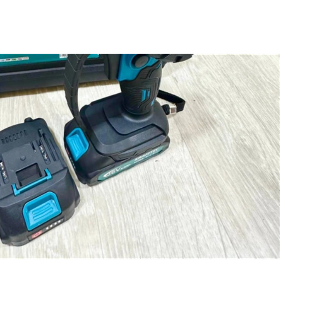 Аккумуляторная мини-пила в кейсеIngco tec 36V 4Ah 1000 Вт 2 аккумулятора , шина 15 см с автоматической смазкой и индикатором заряда Германия - изображение 4