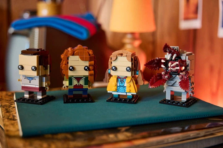 Конструктор LEGO Brickheadz Stranger Things Фігурки Одинадцятої, Макс, Демогоргона й Холлі 584 деталі (40879) - зображення 4