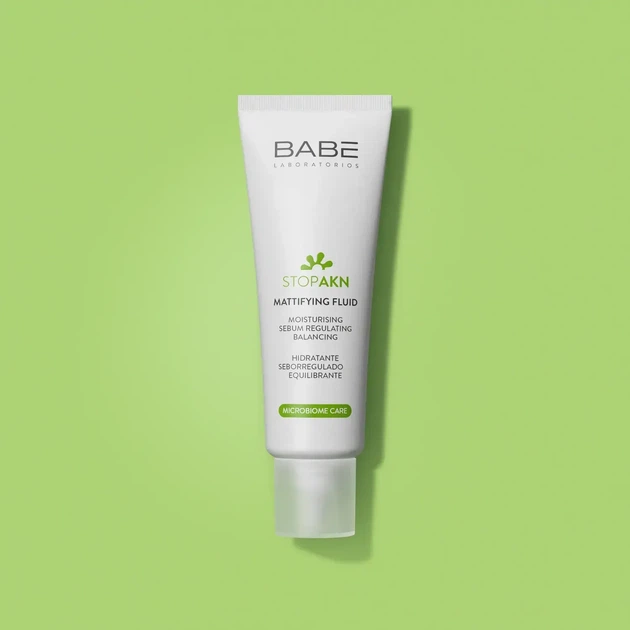 Матуючий зволожувальний флюїд Babe Laboratorios (Бабе Лабораторіос) Stop Akn для жирної та проблемної шкіри обличчя, 50 мл - Фото 3 Матуючий зволожувальний флюїд Babe Laboratorios (Бабе Лабораторіос) Stop Akn для жирної та проблемної шкіри обличчя, 50 мл - зображення 3