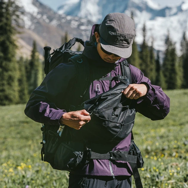 Рюкзак туристичний Naturehike Helium CNK2450XB014, 70 л, чорний, M - зображення 12