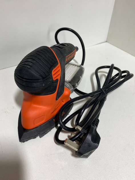 Б/у Сетевая вибрационная шлифмашина Black+Decker KA2500K 120W дельтовидная типа Mouse (Комплект с кейсом / аксессуарами) - изображение 6