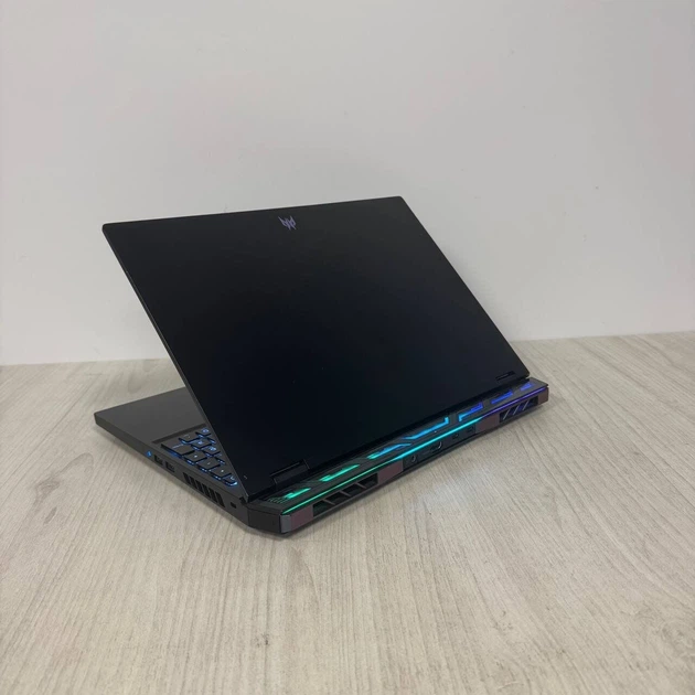 Игровой ноутбук Б-класс Acer Predator Helios 16 PH16-71 / 16" (2560x1600) IPS / Intel Core i9-13900HX (24 (32) ядер по 2.2 - 5.4 GHz) / 16 GB DDR5 / 512 GB SSD / nVidia GeForce RTX 4080, 12 GB GDDR6, 192-bit / WebCam б/у - Фото 6 Игровой ноутбук Б-класс Acer Predator Helios 16 PH16-71 / 16" (2560x1600) IPS / Intel Core i9-13900HX (24 (32) ядер по 2.2 - 5.4 GHz) / 16 GB DDR5 / 512 GB SSD / nVidia GeForce RTX 4080, 12 GB GDDR6, 192-bit / WebCam б/у - изображение 6
