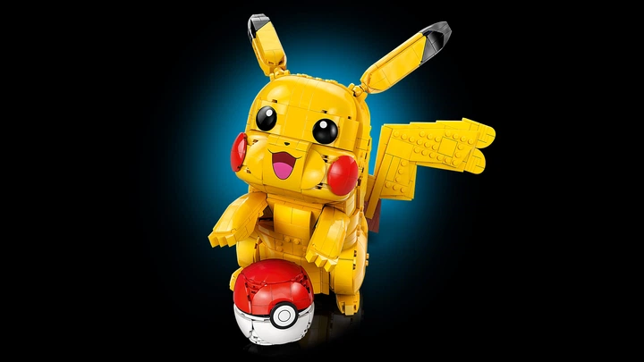 Конструктор LEGO Pokemon Пікачу й покебол 2050 деталей (72152) - зображення 6