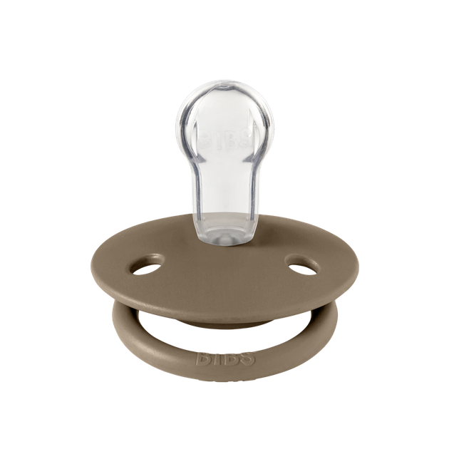Соска пустышка BIBS De Lux Silicone (круглая) 0-36 мес – Dark Oak - Фото 1 Соска пустышка BIBS De Lux Silicone (круглая) 0-36 мес – Dark Oak - изображение 1