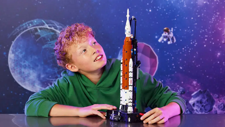 Конструктор Lego Ракета с Системой Космического Запуска NASA Artemis Technic 42221 - изображение 7