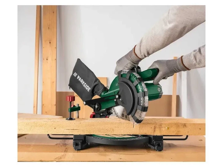 Пила торцювальна Parkside PKS 1500 C4 1500Вт Торцювання для дерев - изображение 4