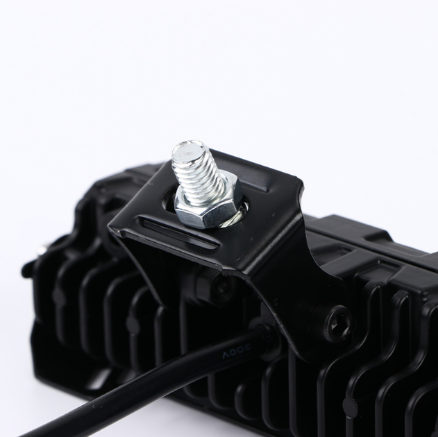 Світлодіодна LED-фара додаткового білого світла 48 Вт (9-85V) – Чітка світлотіньова межа - зображення 6