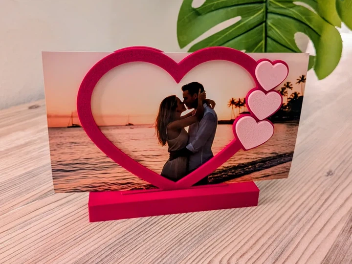 Фоторамка LOVE у формі серця - Фото 1 Фоторамка LOVE у формі серця - изображение 1