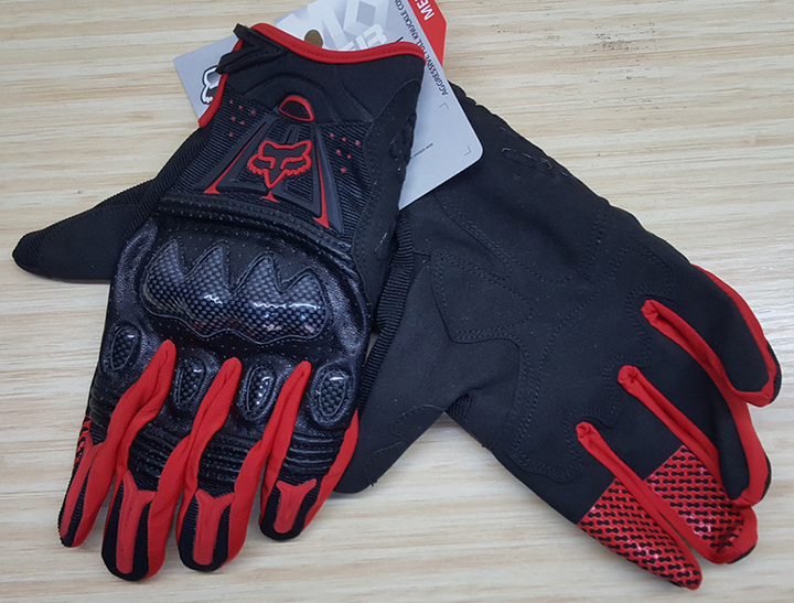 Мотоперчатки Fox Racing Carbon (Black/Red) - Максимальная защита и комфорт. Размер ХЛ - Фото 3 Мотоперчатки Fox Racing Carbon (Black/Red) - Максимальная защита и комфорт. Размер ХЛ - изображение 3