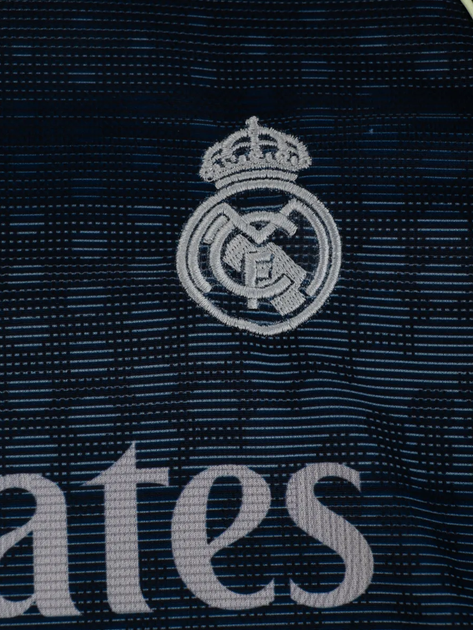 Комплект футбольная форма детская Real Madrid Mbappe (Мбапе) 10 с гетрами (размер 34-38) и щитками размер 28 рост 150-155 см темно-синий - Фото 4 Комплект футбольная форма детская Real Madrid Mbappe (Мбапе) 10 с гетрами (размер 34-38) и щитками размер 28 рост 150-155 см темно-синий - изображение 4