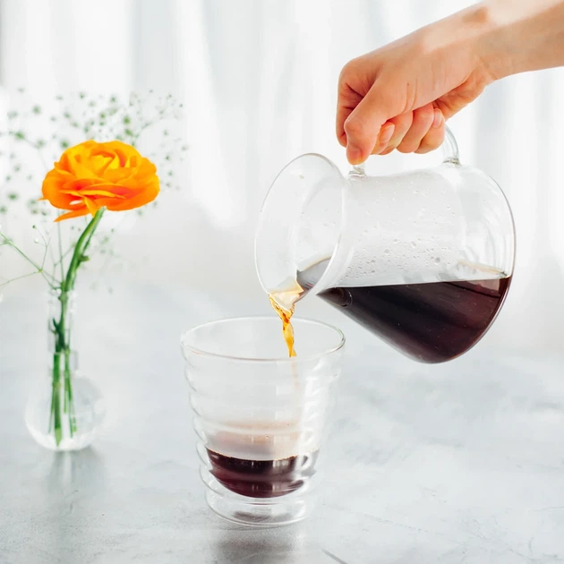 Набор Hario V60 Glass 02 для фильтра кофе с графином и фильтрами - изображение 6