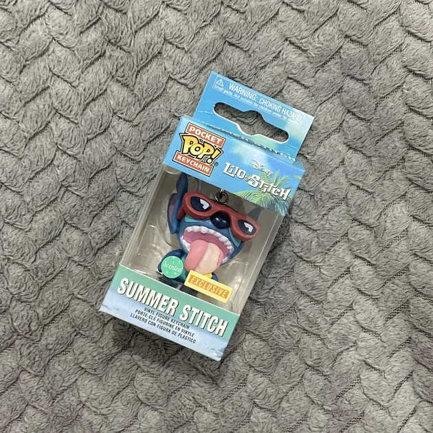Брелок Funko Pocket Pop! Keychain: Disney - Стич (Summer Stitch) - изображение 6