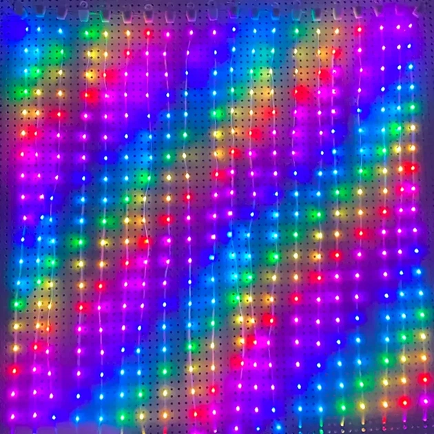 Светодиодная гирлянда-занавес RGB с USB-питанием 400 LED 3x2м с пультом ДУ для новогоднего декора бронзовый Снеговик - изображение 3