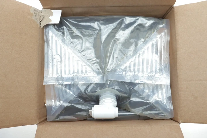 Олива моторна SYNTIUM 5000 AV 5W-30 SN (20L) Petronas 70950RY1EU Volkswagen Jetta, Multivan, Phaeton, Caddy, Touran, Sharan, Transporter, Bora; Ауді TT, Allroad, A2, A3; Seat Leon; Skoda Superb, Fabia 83210398507, 83210398508, 83212165645 - зображення 2