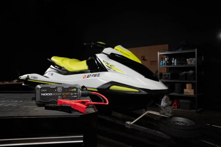 Оригінальний Пусковий Пристрій Noco GB20 Boost 12V 500A Jump Starter - изображение 4