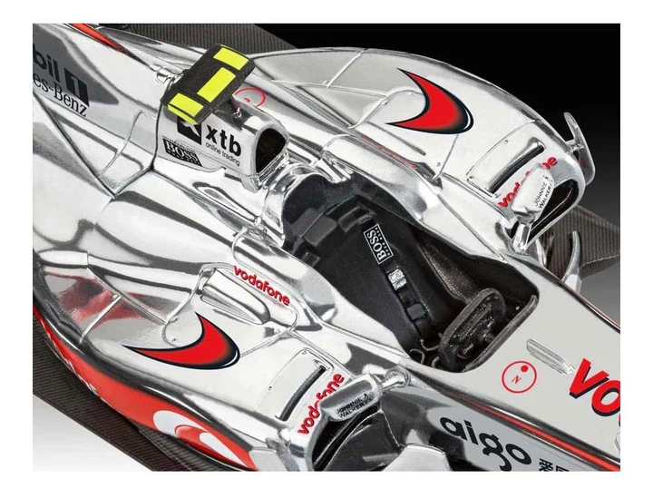 Model do sklejania Revell Vodafone McLaren Mercedes MP4-25 L. Hamilton Skala 1:24 103 elementy (4009803070964) - obraz 5