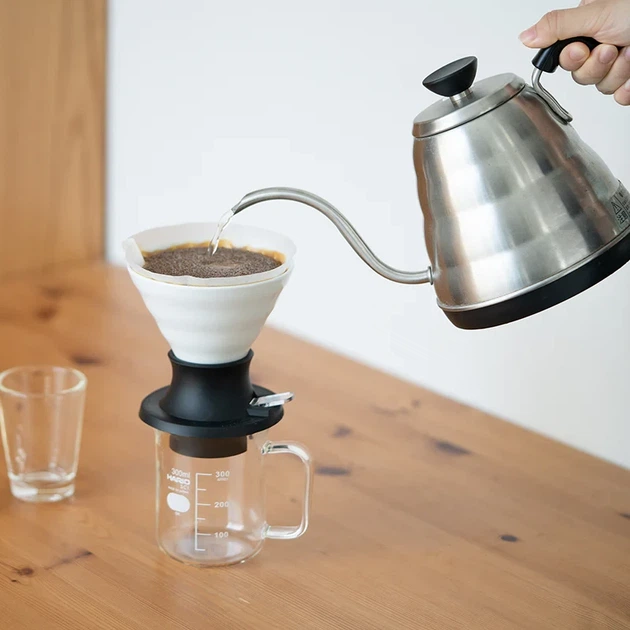 Иммерсивный пуровер Hario Switch 02 керамический на 1 - 4 чашки с фильтрами белый - изображение 5