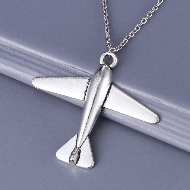 Підвіска з літаком кулон літак амулет у вигляді літака сріблястий - Фото 3 Підвіска з літаком кулон літак амулет у вигляді літака сріблястий - зображення 3