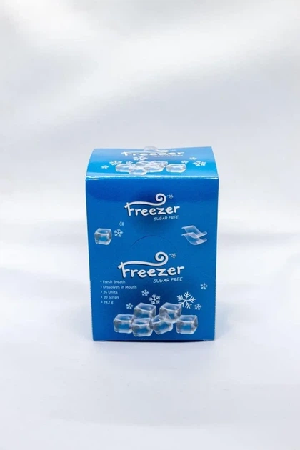 Смужки освіжаючі Freezer без цукру Арктичний коктель бокс 24 штуки - Фото 4 Смужки освіжаючі Freezer без цукру Арктичний коктель бокс 24 штуки - зображення 4