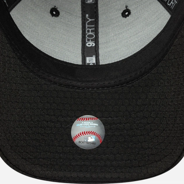 Кепка New Era Flawless Mesh 940 Nyy 60691115 One Size Чорна (198759588334) - зображення 5