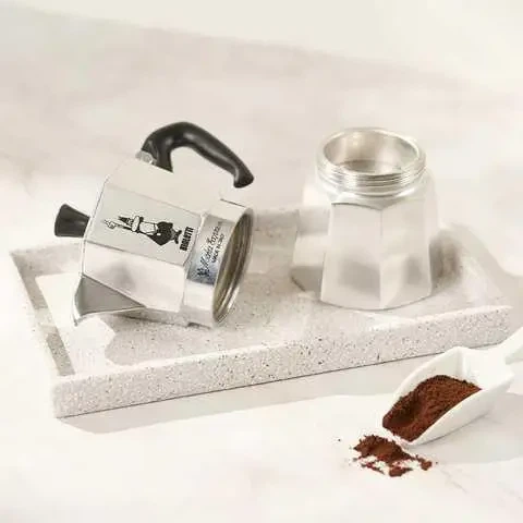Кавоварка гейзерна Bialetti Moka Express на 3 чашки 130 мл Метал