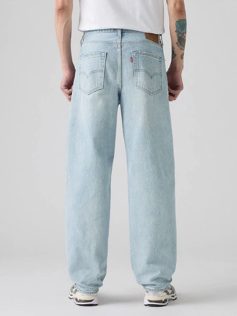 Jeansy męskie Levi`s 568 Loose Straight 29037-0062 W31L32 Jasnobłękitne (5401128660698) - obraz 2