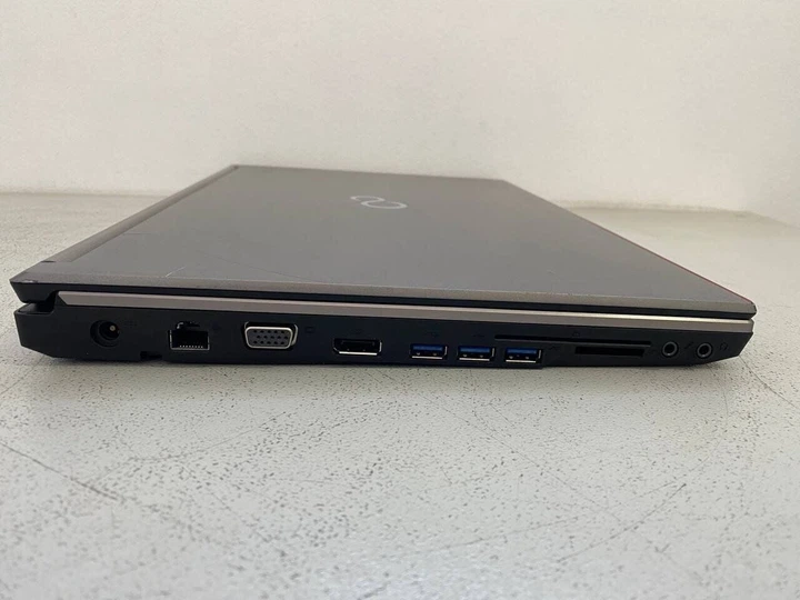 Мобільна робоча станція Fujitsu Celsius H730 / 15.6" (1920x1080) IPS / Intel Core i7-4800MQ (4 (8) ядра по 2,7 - 3,7 ГГц) / 16 ГБ DDR3 / 128 ГБ SSD / nVidia Quadro K1100M, 2 ГБ GDDR5, 128-біт / WebCam / DVD-ROM б/в - Фото 3 Мобільна робоча станція Fujitsu Celsius H730 / 15.6" (1920x1080) IPS / Intel Core i7-4800MQ (4 (8) ядра по 2,7 - 3,7 ГГц) / 16 ГБ DDR3 / 128 ГБ SSD / nVidia Quadro K1100M, 2 ГБ GDDR5, 128-біт / WebCam / DVD-ROM б/в - зображення 3