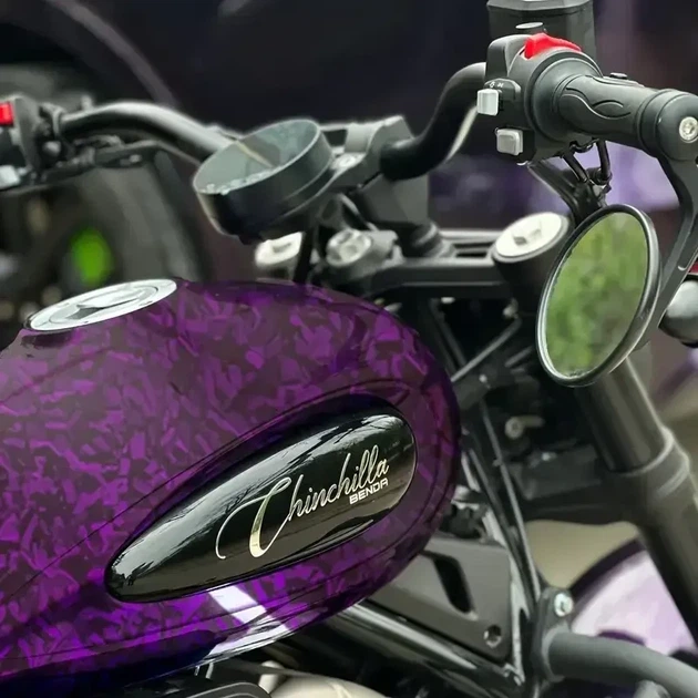 Защитная виниловая пленка для авто ширина 30 см длина 150 см Purple Forged Carbon - Фото 5 Защитная виниловая пленка для авто ширина 30 см длина 150 см Purple Forged Carbon - изображение 5