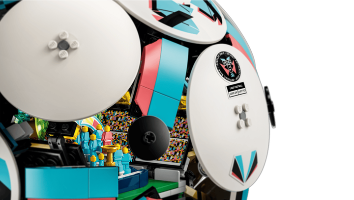 Конструктор Lego Editions Football Футбольний М'яч 43019 - Фото 5 Конструктор Lego Editions Football Футбольний М'яч 43019 - зображення 5