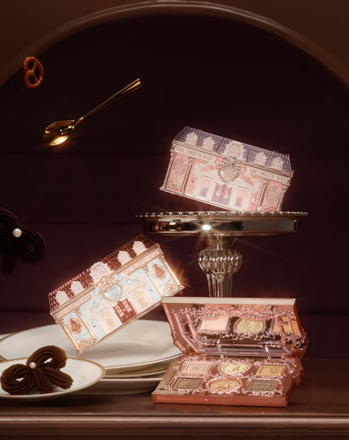 Палетка теней Flower Knows (Флавер Ноуз) The Sweetie Bear 6-Color Makeup Palette 6.5 г — 02 Strawberry Milk - изображение 6