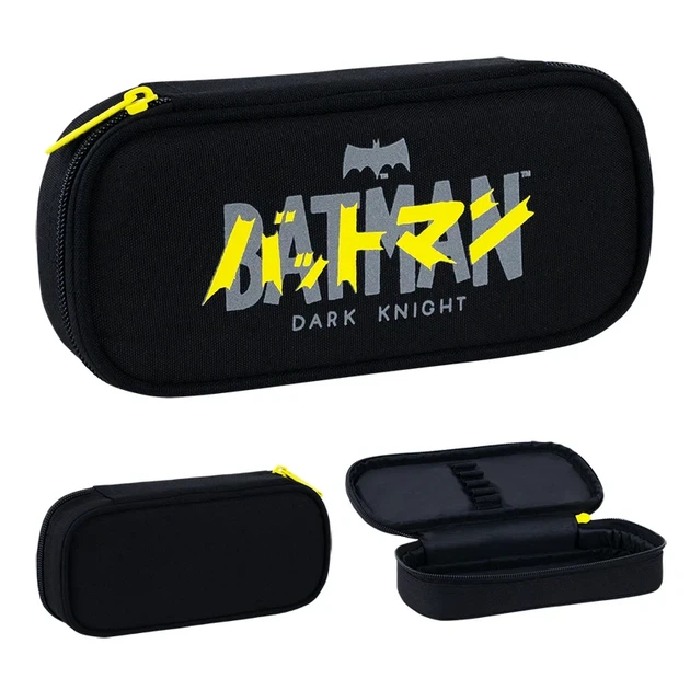 Шкільний набір Kite DC Batman (рюкзак, пенал, сумка, ланчбокс, пляшка) 130-145 см, SET_DC26-1022M (5) - Фото 8 Шкільний набір Kite DC Batman (рюкзак, пенал, сумка, ланчбокс, пляшка) 130-145 см, SET_DC26-1022M (5) - изображение 8