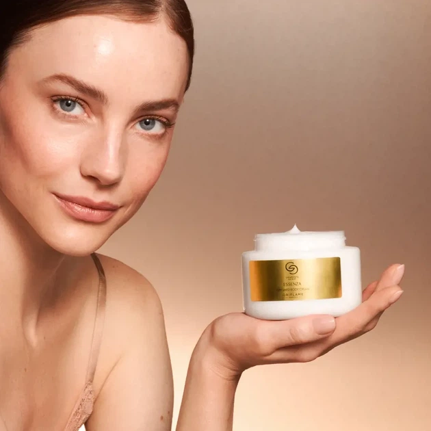 Парфюмерный крем для тела Oriflame Giordani Gold Essenza, 250 мл код 47011 - Фото 2 Парфюмерный крем для тела Oriflame Giordani Gold Essenza, 250 мл код 47011 - изображение 2