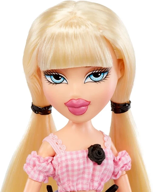 Лялька Bratz Goin' Out! Cloe Братц Хлоя Fashion Doll with Accessories мода та стиль 524199 - Фото 5 Лялька Bratz Goin' Out! Cloe Братц Хлоя Fashion Doll with Accessories мода та стиль 524199 - зображення 5