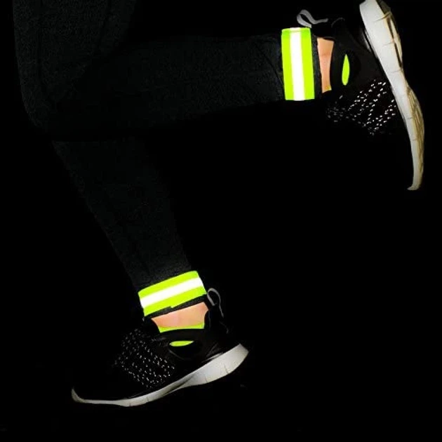 Светоотражающая повязка HRT Reflective Arm Band Bike Running Velcro 4 cm Yellow (9111201933552) - Фото 6 Светоотражающая повязка HRT Reflective Arm Band Bike Running Velcro 4 cm Yellow (9111201933552) - изображение 6