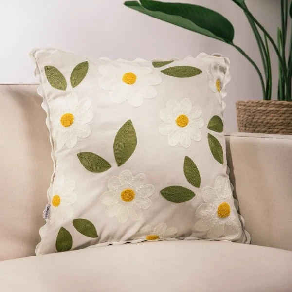 Наволочка Homla Fior з вишитими квітами 45x45 см (5906496739781) - зображення 4