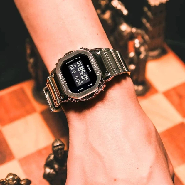 Чоловічий Наручний Годинник CASIO GM-5600YM-8ER - изображение 4