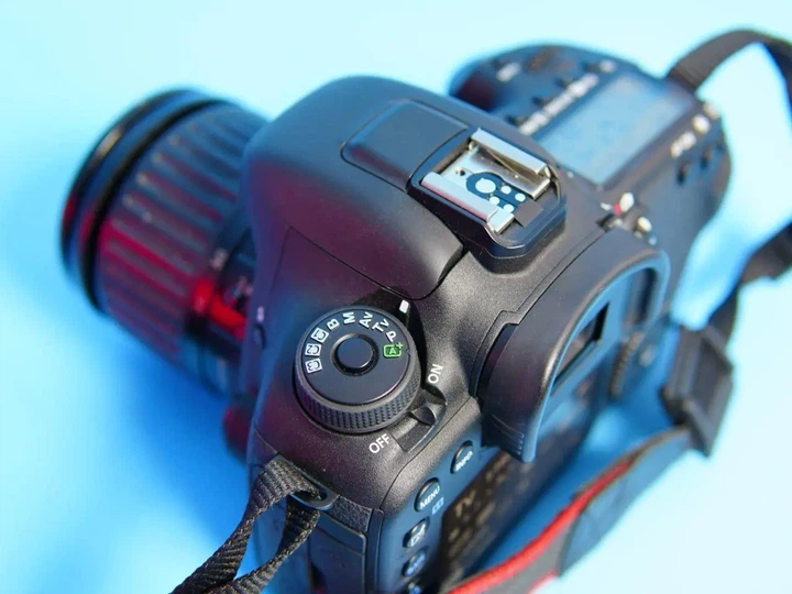 Дзеркальний фотоапарат Canon EOS 7D Mark II - зображення 7