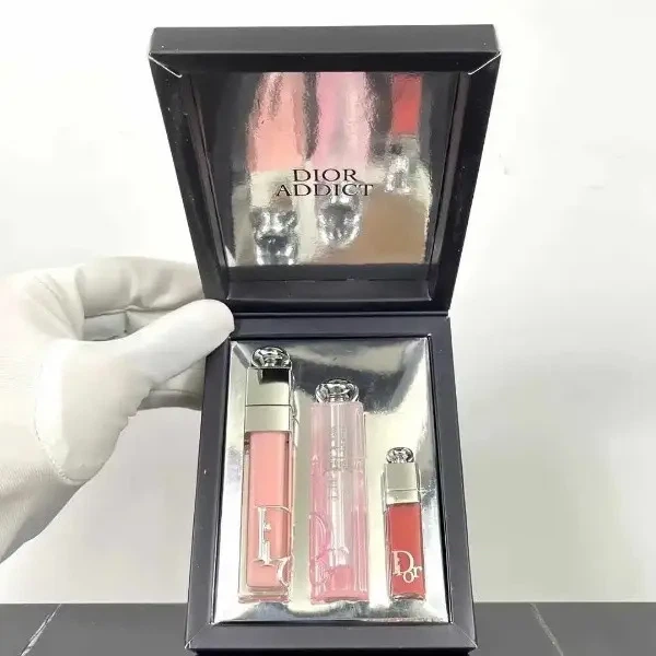 Набор блесков для губ Dior Addict Natural Glow Set - Фото 4 Набор блесков для губ Dior Addict Natural Glow Set - изображение 4