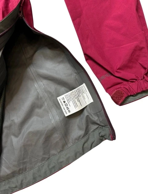 Жіночі мембранні куртки Outdoor Research goretex малинова M - Фото 7 Жіночі мембранні куртки Outdoor Research goretex малинова M - изображение 7