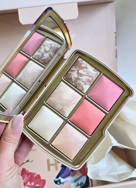 Палетка для обличчя Hourglass Deer Ambient™ Lighting Edit Unlocked