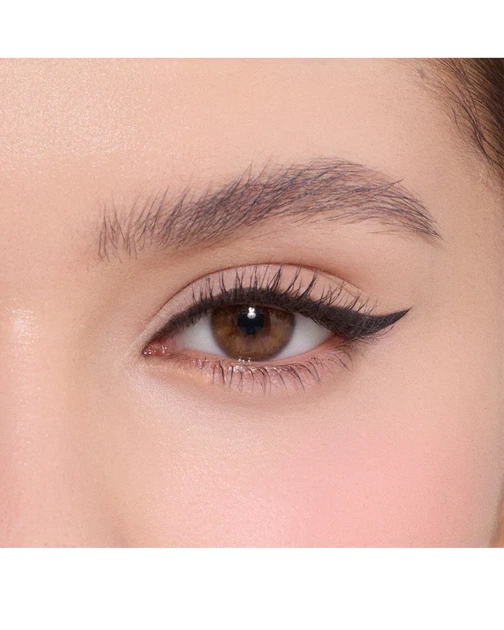 Гелевой карандаш для глаз от Flower Knows Bunny Garden Gel Eyeliner (01 Natural Black) - изображение 3