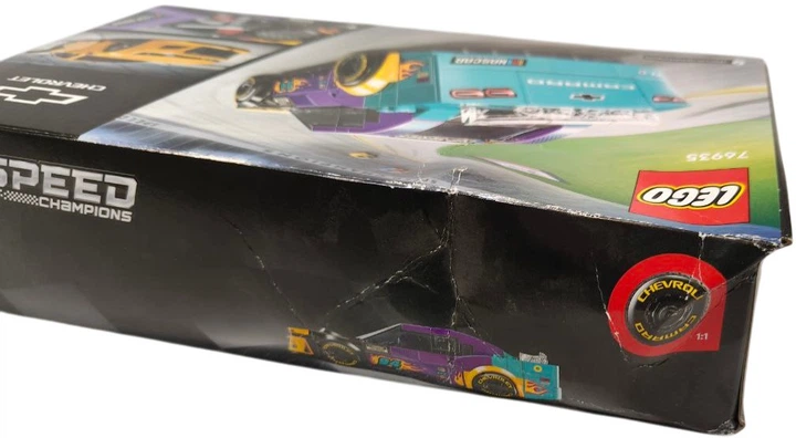 Конструктор LEGO Speed Campions NASCAR Next Gen Шевроле Камаро ZL1 328 елементів (76935) (955555910537024) - Уцінка - зображення 2