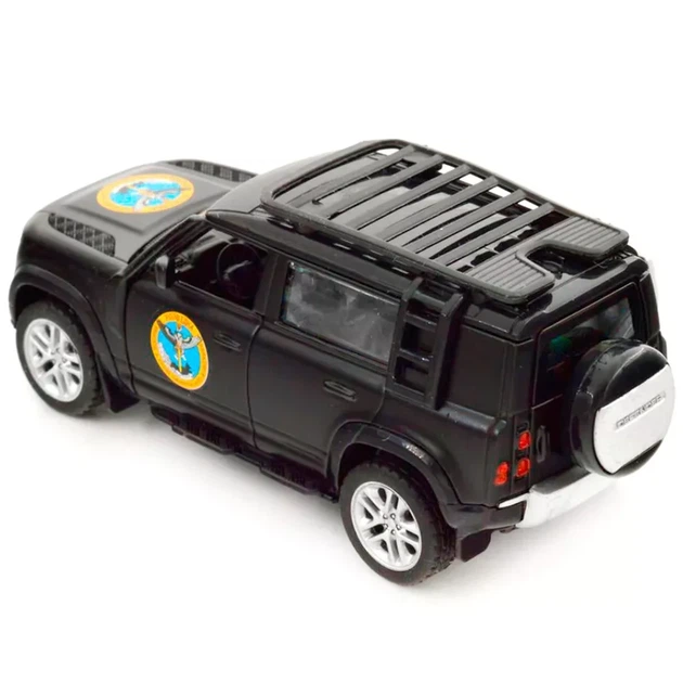 Автомодель TechnoDrive Шеврони Героїв Land Rover Defender 110 ГУР МО (250364M) - зображення 12