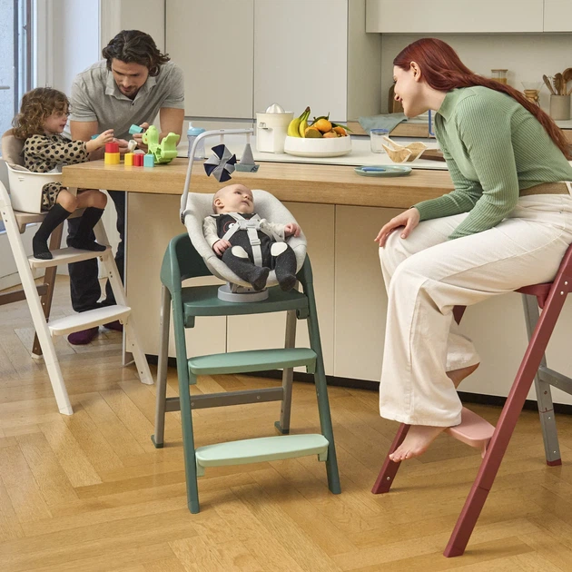 Стульчик для кормления 3 в 1 Chicco Crescendo Up, Зеленый - Фото 2 Стульчик для кормления 3 в 1 Chicco Crescendo Up, Зеленый - изображение 2