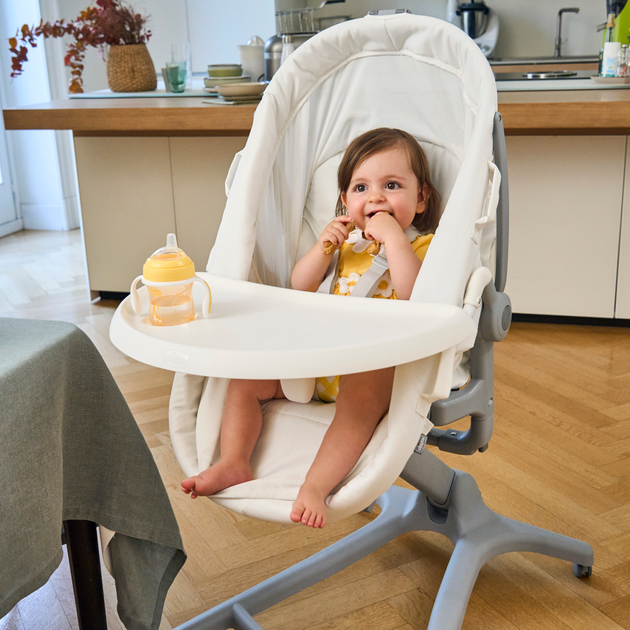 Ліжечко-стільчик 5 в 1 Chicco Baby Hug Pro, колір білий (87076.14) - Фото 4 Ліжечко-стільчик 5 в 1 Chicco Baby Hug Pro, колір білий (87076.14) - зображення 4