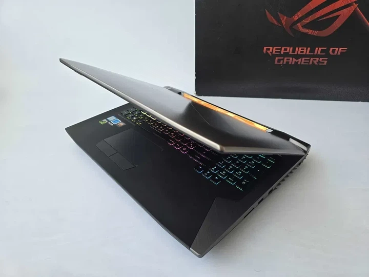 Ноутбук Asus ROG Chimera G703 I7 7820HK/GTX 1080/RAM 32GB/SSD 256+1TB/144Hz Б\В - Б/В - зображення 5