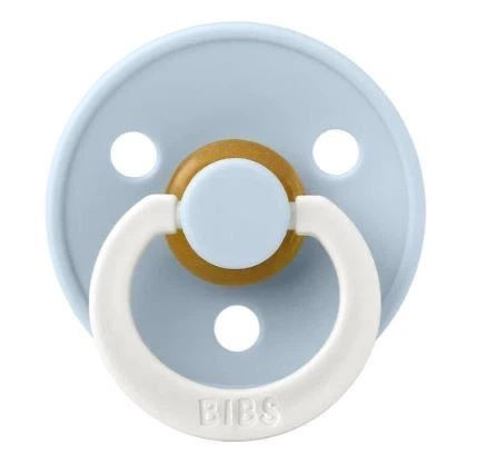 Соска пустушка BIBS 0-6 m Colour Latex Round (круглая) – Baby Blue GLOW (светится в темноте) - Фото 1 Соска пустушка BIBS 0-6 m Colour Latex Round (круглая) – Baby Blue GLOW (светится в темноте) - изображение 1