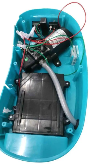 Обприскувач садовий акумуляторний Bass Polska 8628 ранцевий електричний розпилювач для саду та городу на 16 л - Фото 7 Обприскувач садовий акумуляторний Bass Polska 8628 ранцевий електричний розпилювач для саду та городу на 16 л - зображення 7